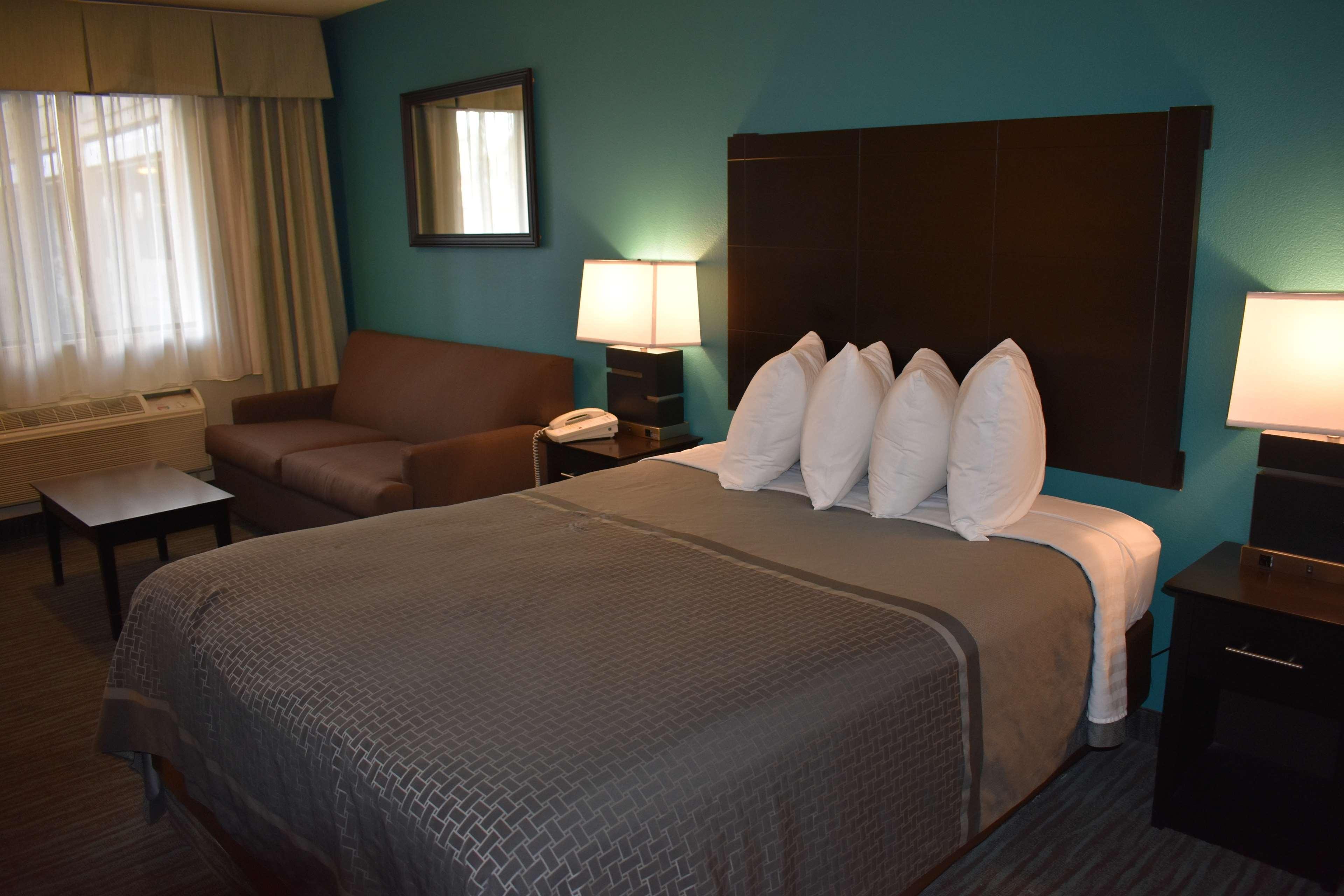 Best Western Apricot Inn Chaney Ranch Exterior photo